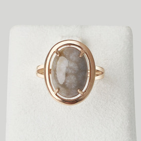 Серебряное кольцо с кораллом