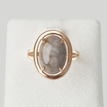 Серебряное кольцо с кораллом в золочении