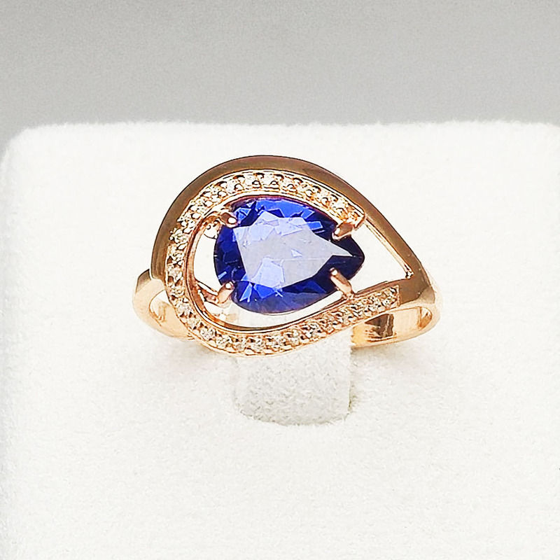 Серебряное кольцо с