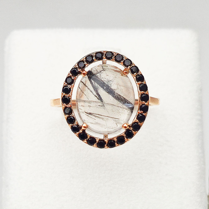 Серебряное кольцо с кварцами