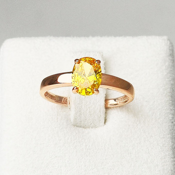 Серебряное кольцо с бриллиантом синт.