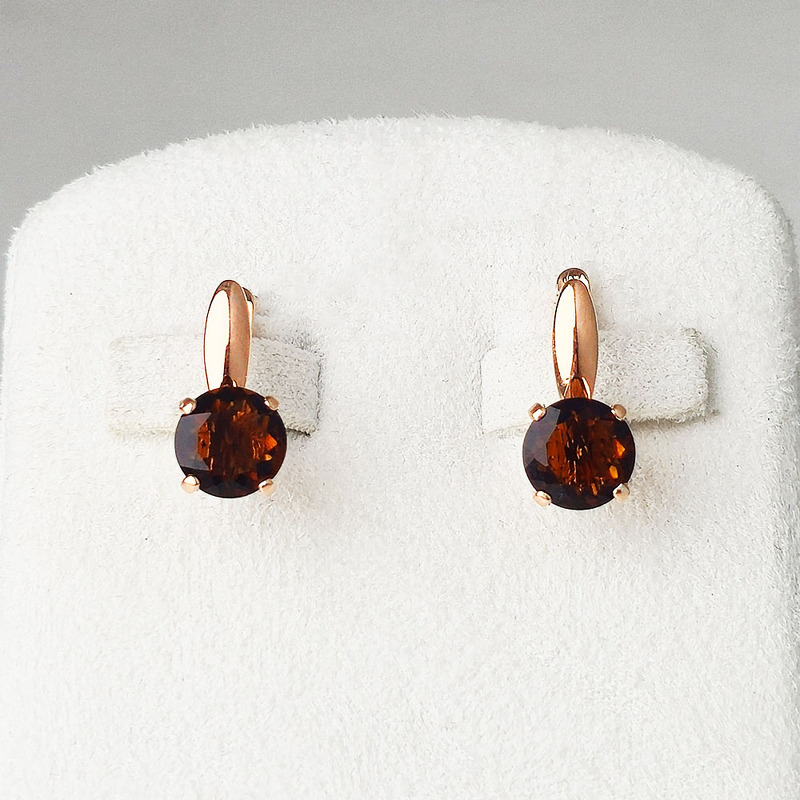 Серебряные серьги с бриллиантом синт.