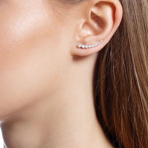 Золотые серьги с фианитами