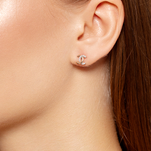 Золотые серьги-пусеты с фианитами и фианитами