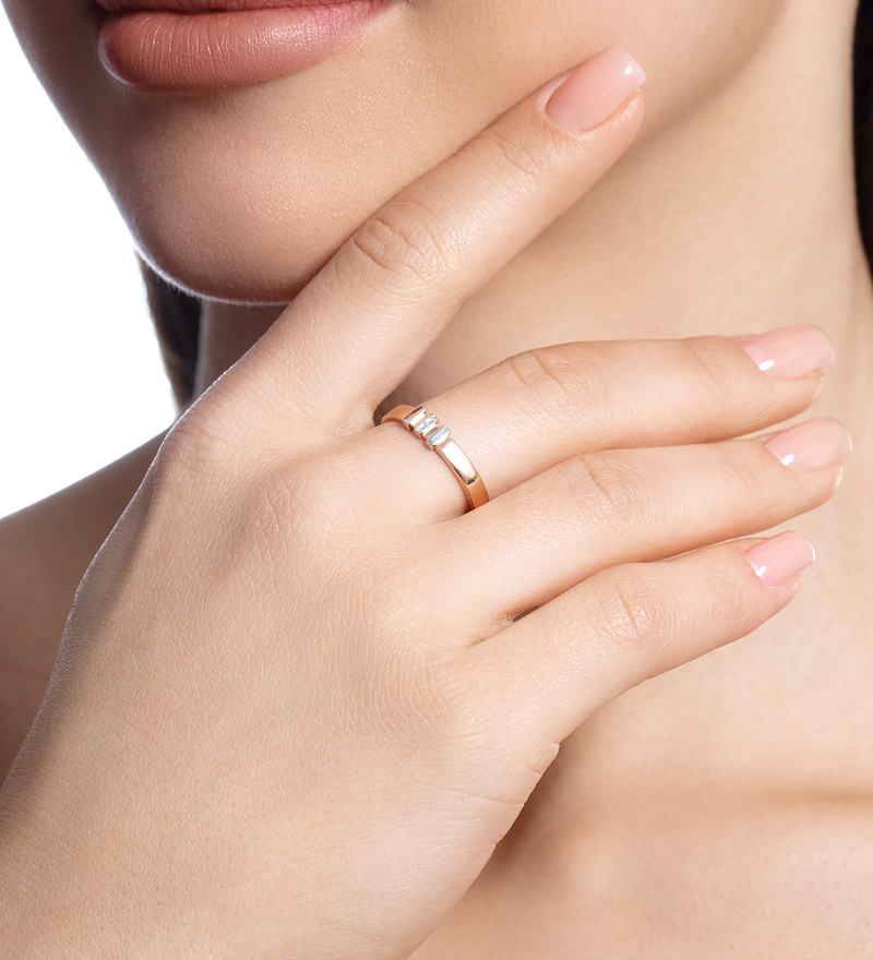 Золотое кольцо с бриллиантами