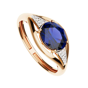 Золотое кольцо с сапфиром и муассанитами
