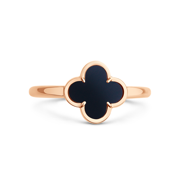 Золотое кольцо с ониксом