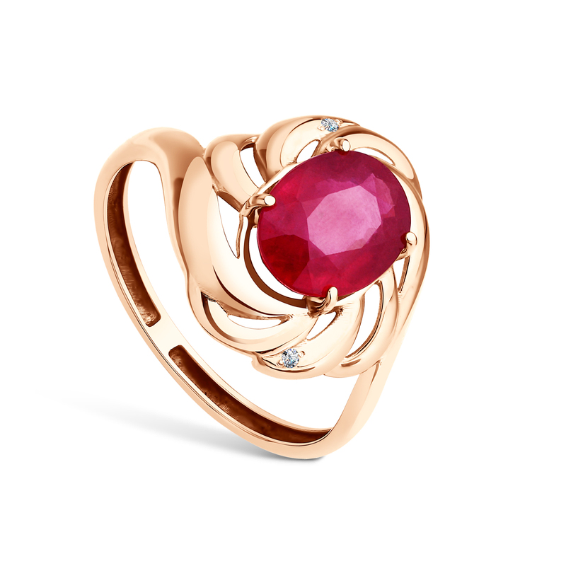 Золотое кольцо с рубином и бриллиантами