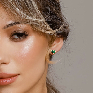 Золотые серьги-пусеты с малахитом