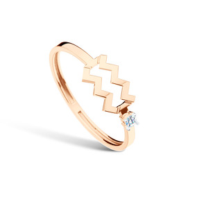 Золотое кольцо с бриллиантом синт.