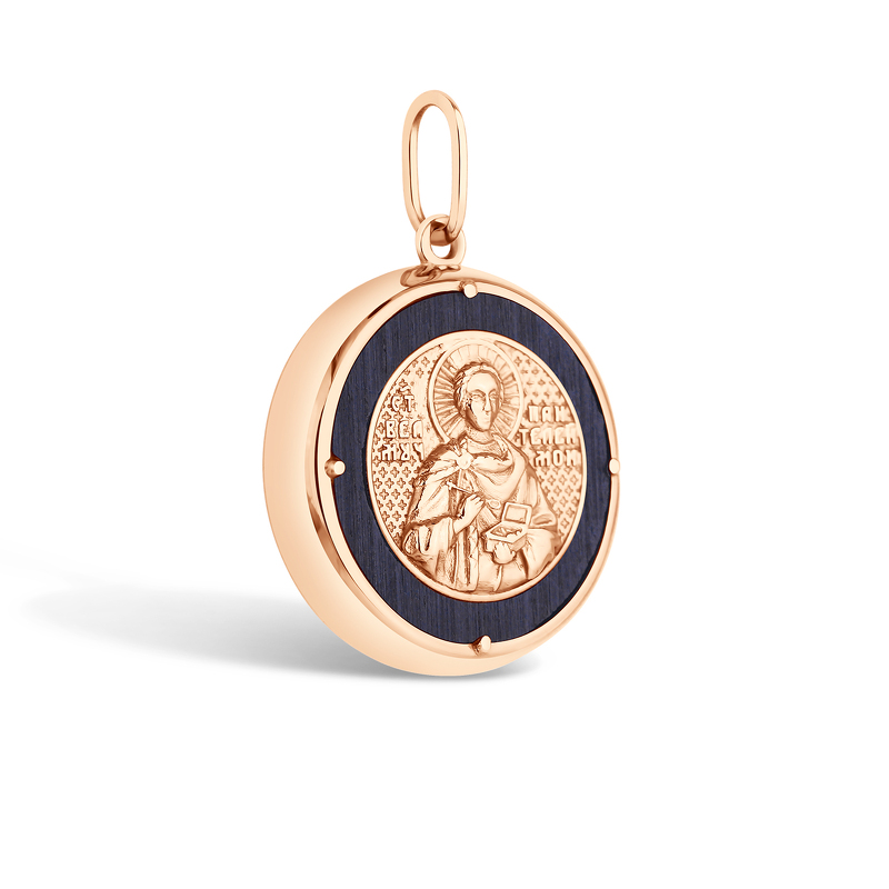 Золотая подвеска с грабом