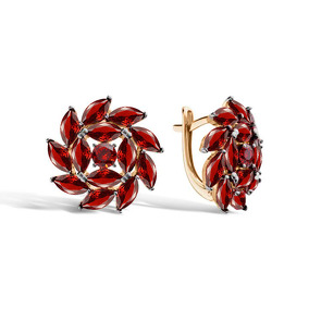 Серьги из красного золота с гранатами