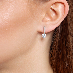 Золотые серьги с фианитом