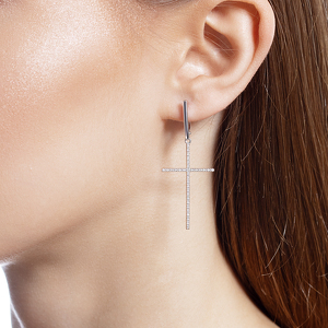 Золотые серьги с бриллиантами