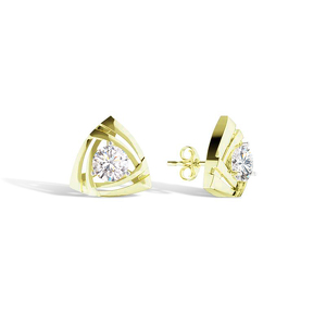 Золотые серьги-пусеты с муассанитом