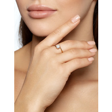 Серебряное кольцо с муассанитом