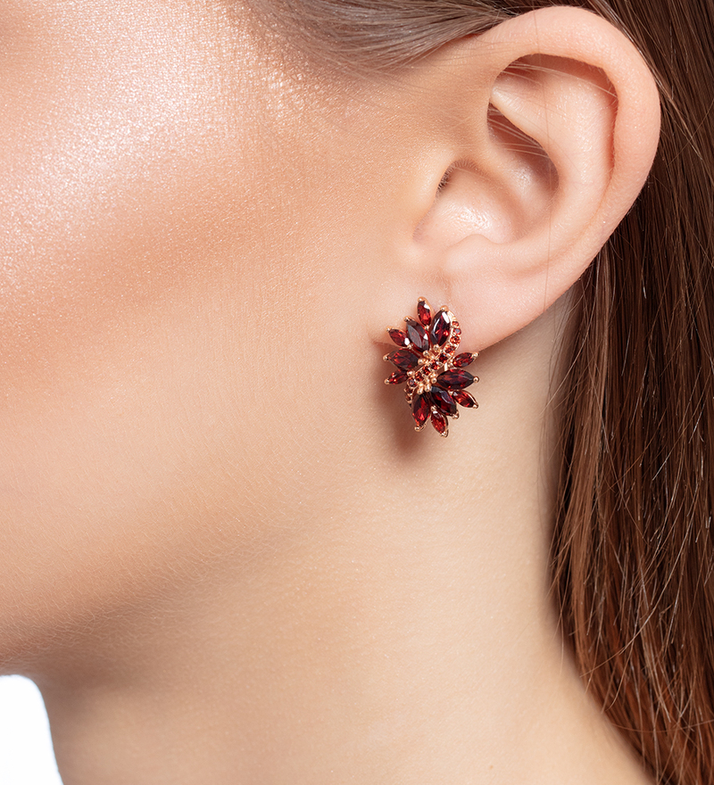 Серебряные серьги с гранатами