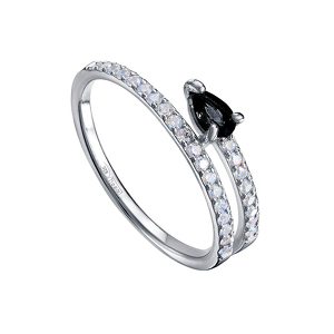 Серебряное кольцо с шпинелью и фианитами