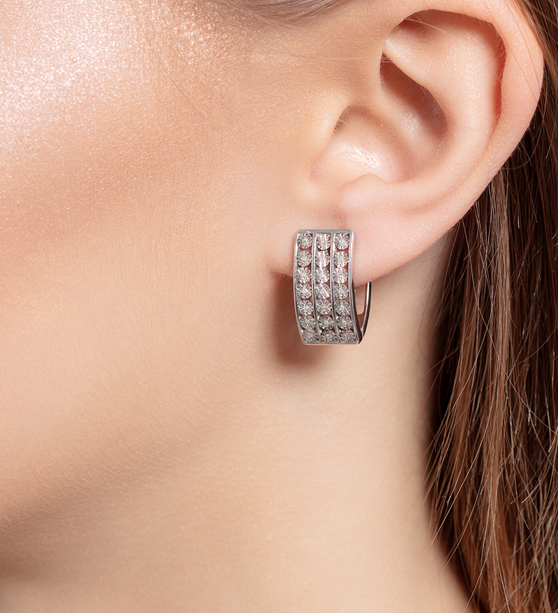 Серебряные серьги с бриллиантами