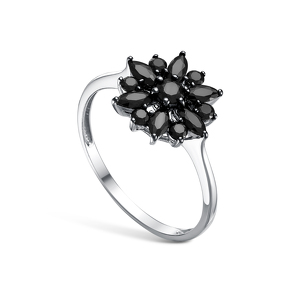 Серебряное кольцо с шпинелью