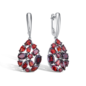 Серебряные серьги с гранатами