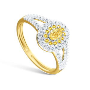 Серебряное кольцо с муассанитом и фианитами