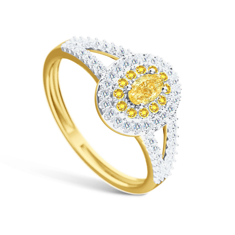 Серебряное кольцо с муассанитом и фианитами