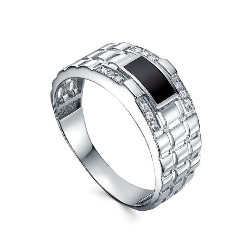 Серебряное кольцо с фианитами