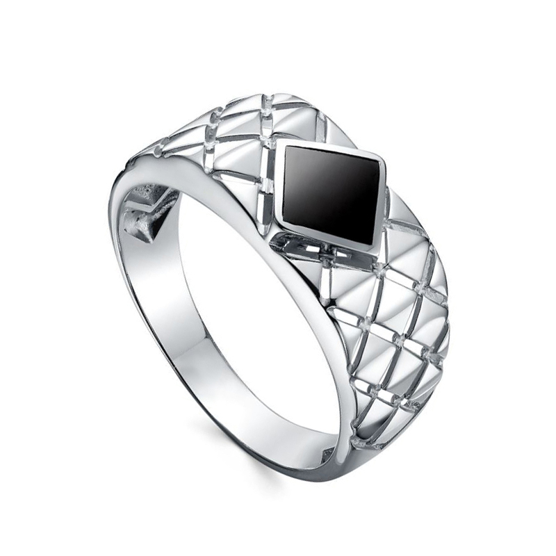 Серебряное кольцо с фианитом