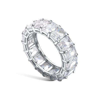 Серебряное кольцо с фианитами