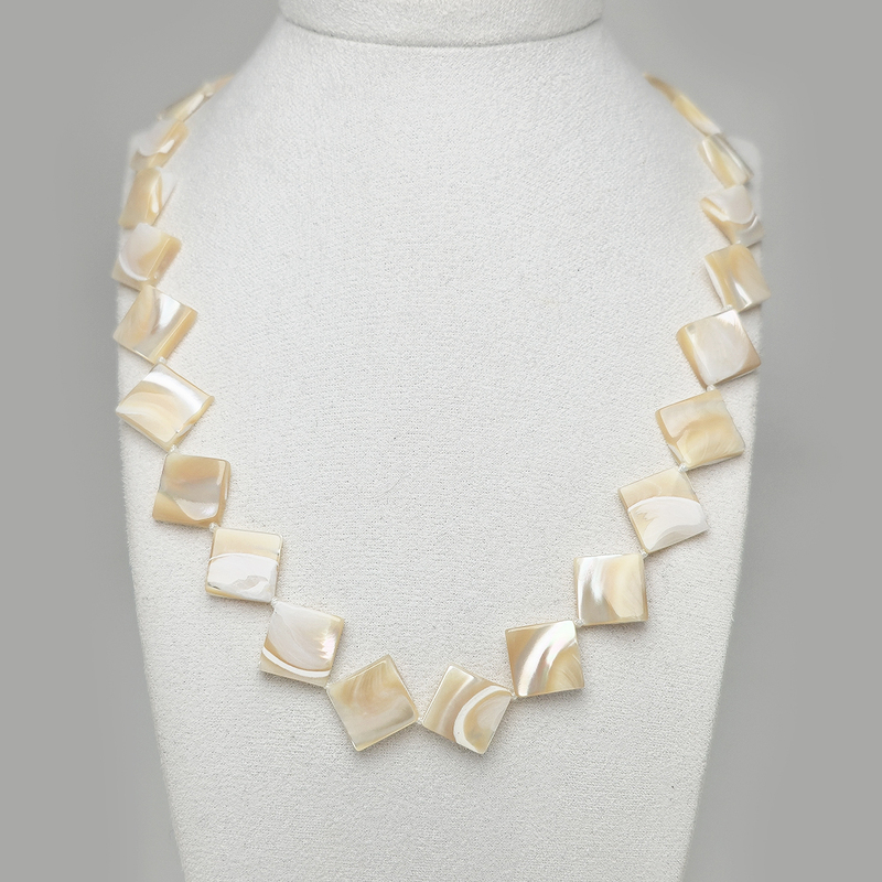 Бусы из ювелирного сплава