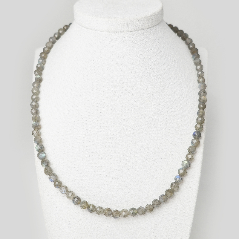 Бусы из ювелирного сплава