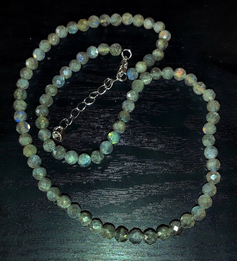 Бусы из ювелирного сплава