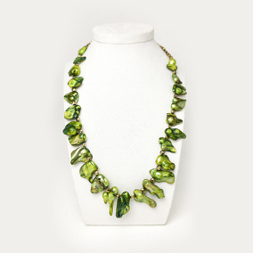 Жемчуг 604 бусы зеленый кеши 10-20х3мм Идонезия, п