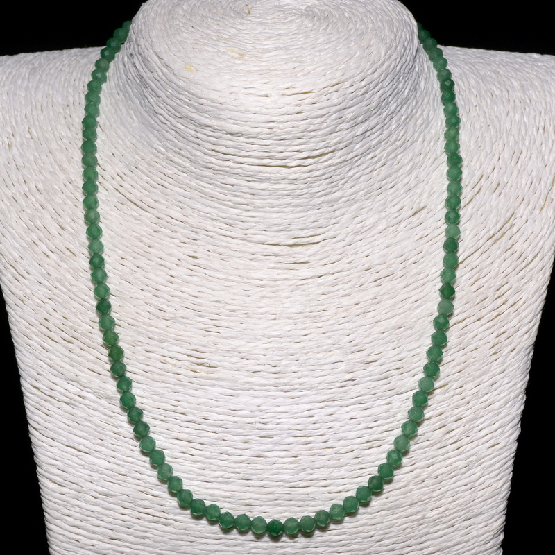 Изумруд 068 бусы шар грань 4-4,5мм восст. и обл. и