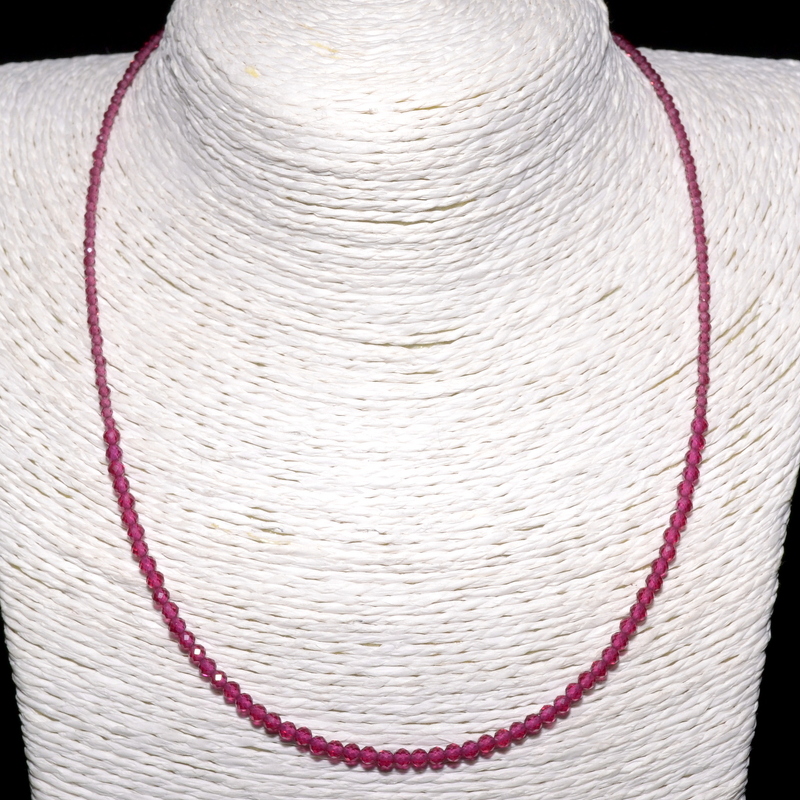 Рубин 092 бусы "голубиная кровь" шар грань 3мм, 2м