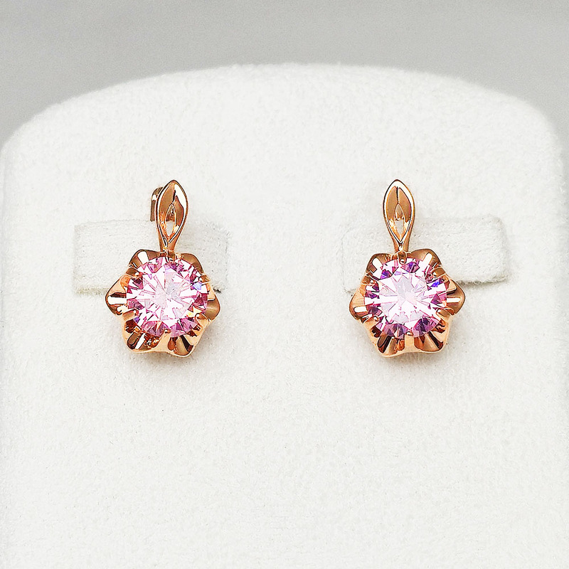 Серебряные серьги с бриллиантом синт.